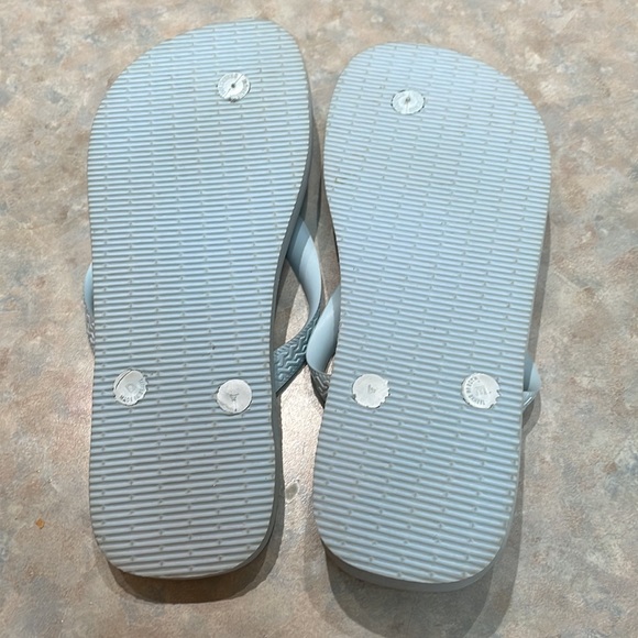 Havaianas floral flip flops (sz us6) - Picture 4 of 7